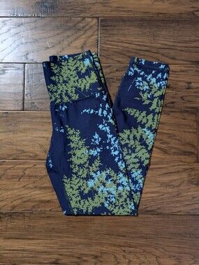aerie cropped leggings navy floral print size XS